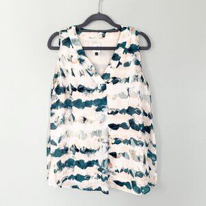 Cabi‎ pastel lined lightweight vneck sleeveless tank top - Size XS